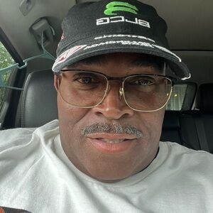 Meet your Posher, Eric